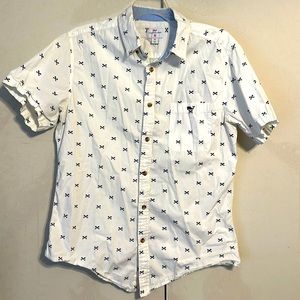 Vineyard Vines fish bone short sleeve button down